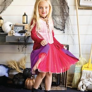 Taylor Joelle pink velvet witch dress. Sarah Sanderson Halloween costume.